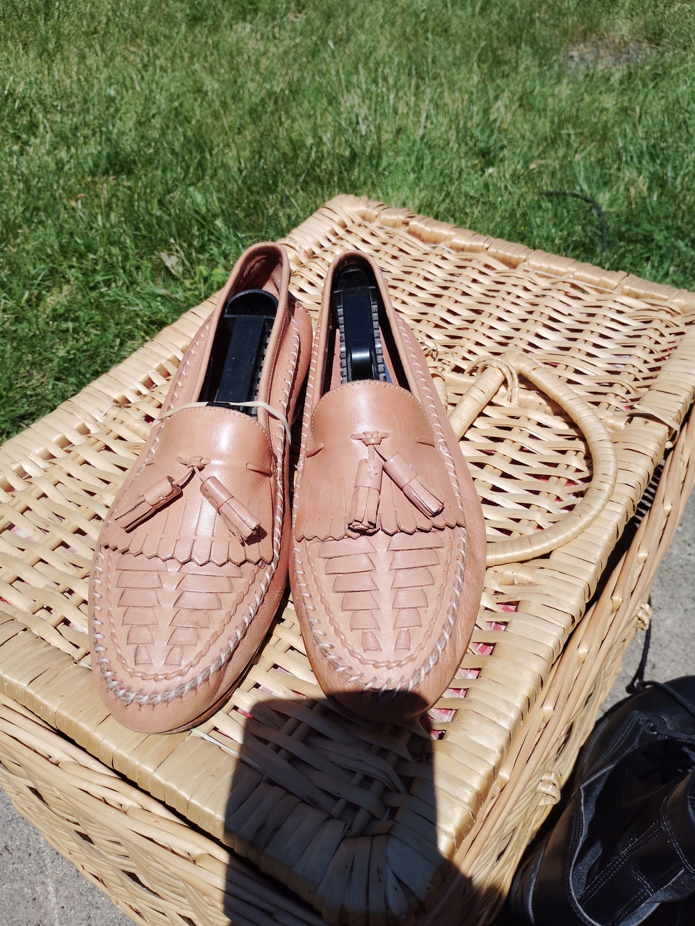 Giorgio Brutini Tan Leather Tassel Woven Loafers - Picture 6 of 7